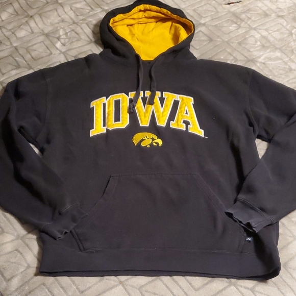 J. AmericaVintage Iowa Hawkeyes Spellout Hoodie Size: US XL / EU 56 / 4 - Picture 1 of 5